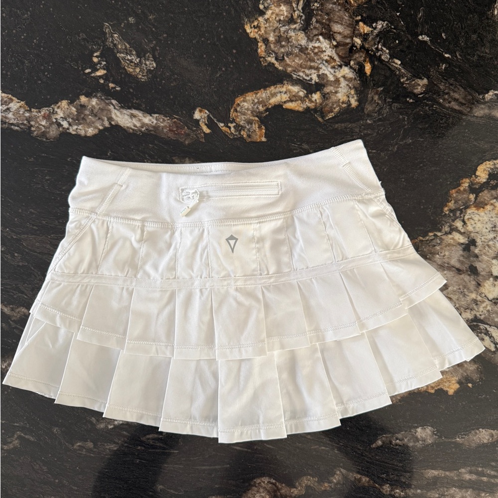 Iviva golf or tennis skirt. Girls Size 8